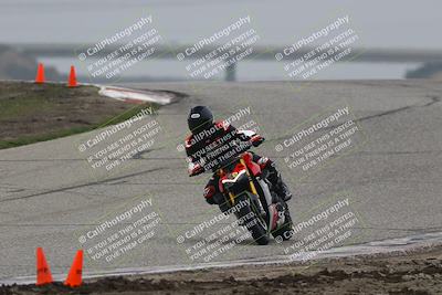 media/Nov-29-2025-TrackDaz (Sat) [[10ae2d9bce]]/A Group/Session 3 (Outside Grapevine)/